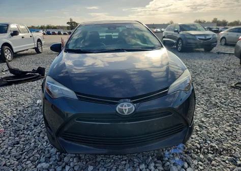 2017 Toyota Corolla L z USA, uszkodzony, nr VIN 2T1BURHE4HC827065